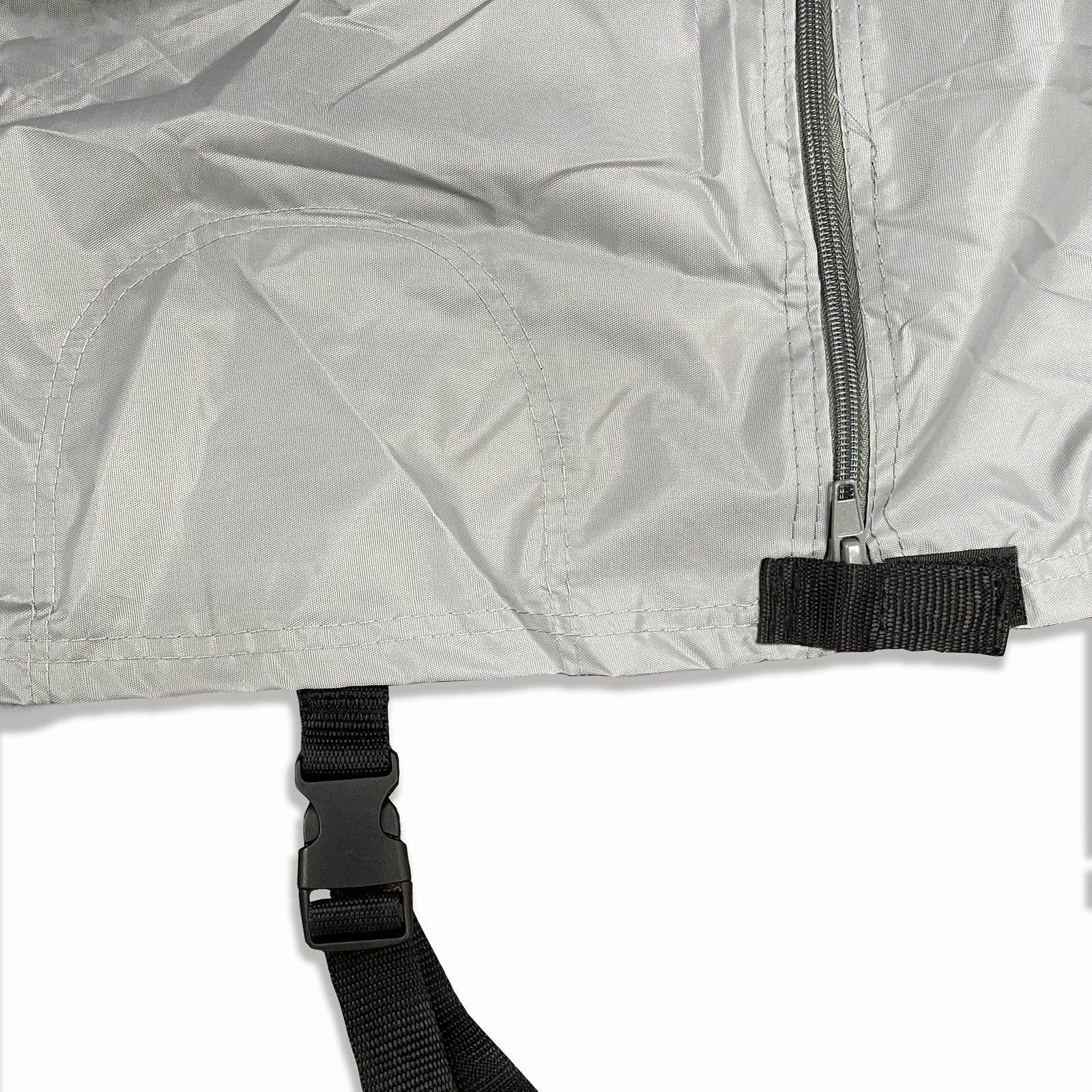 An alternative picture of the zipper and the clip that is a part of the Elite Premium Class C RV cover.